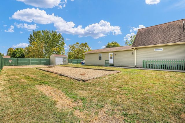 48 Nightingale Circle, Camargo, IL 61919