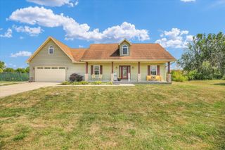 48 Nightingale Circle, Camargo, IL 61919