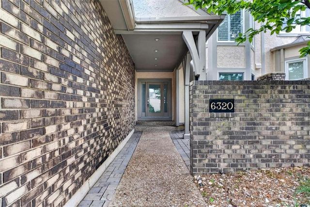 6320 Kennett Place, Mission, KS 66202