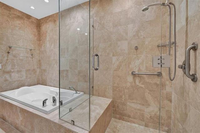 6320 Kennett Place, Mission, KS 66202