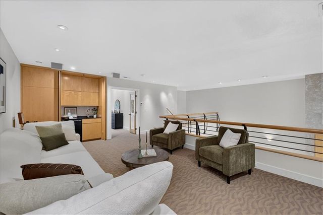 6320 Kennett Place, Mission, KS 66202