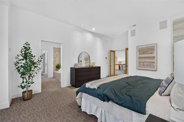 6320 Kennett Place, Mission, KS 66202