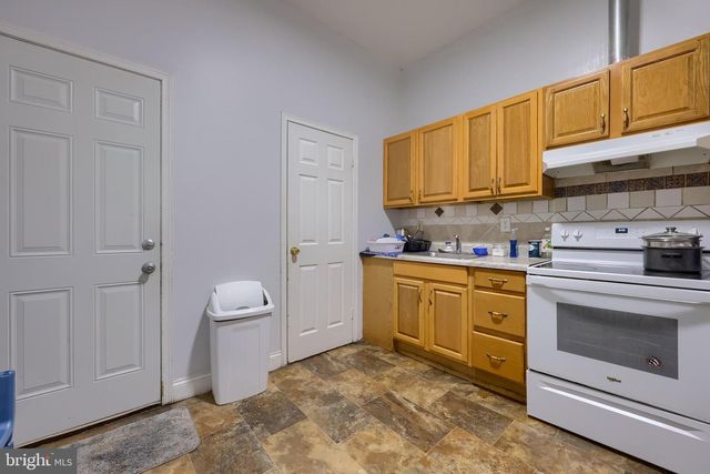 1216 N 10TH ST, Reading, PA 19604