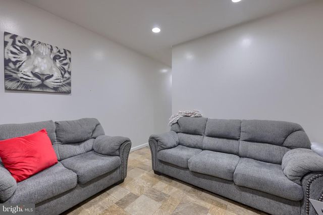 1216 N 10TH ST, Reading, PA 19604