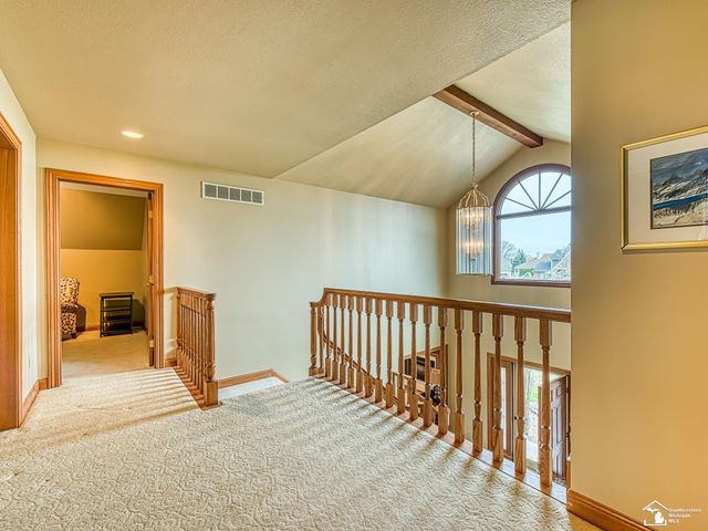 5535 E Dartmoor Drive, Monroe, MI 48161