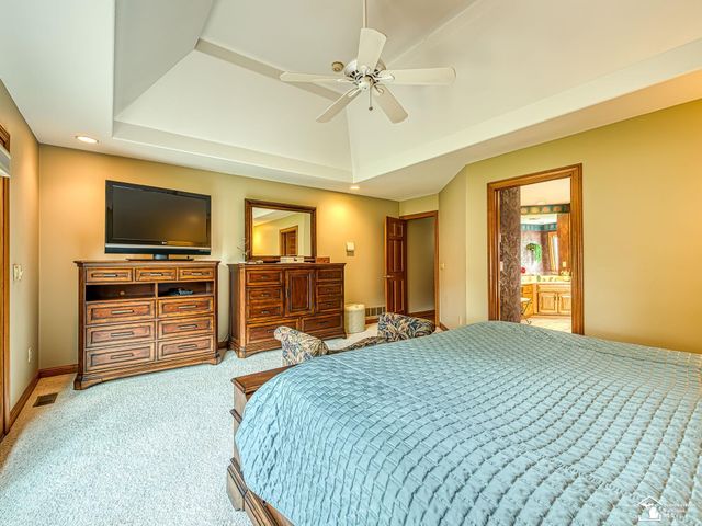 5535 E Dartmoor Drive, Monroe, MI 48161