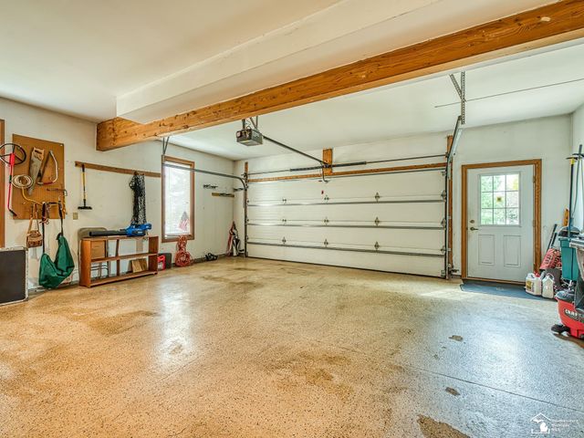 5535 E Dartmoor Drive, Monroe, MI 48161