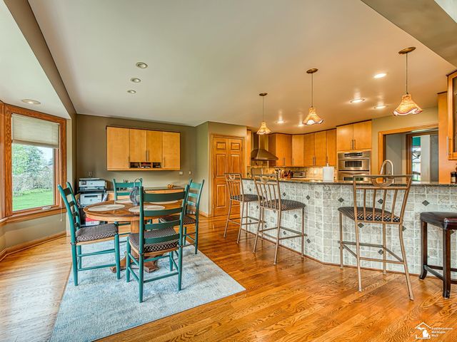 5535 E Dartmoor Drive, Monroe, MI 48161