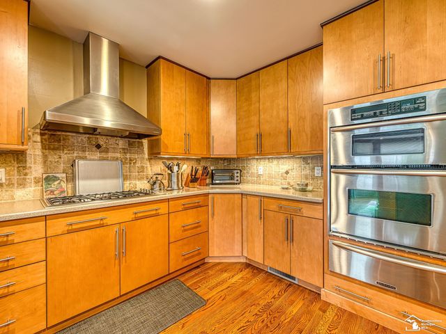 5535 E Dartmoor Drive, Monroe, MI 48161
