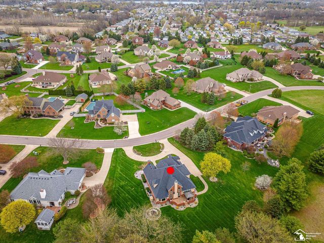 5535 E Dartmoor Drive, Monroe, MI 48161