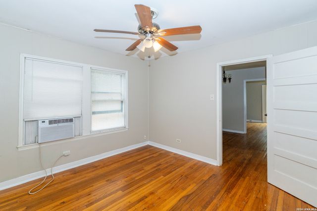 146 Vassar Ln Apt 2, San Antonio, TX 78212