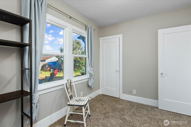6217 S Puget Sound Avenue, Tacoma, WA 98409