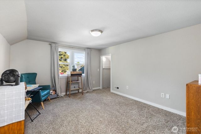 6217 S Puget Sound Avenue, Tacoma, WA 98409