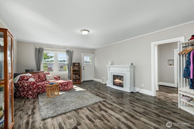 6217 S Puget Sound Avenue, Tacoma, WA 98409