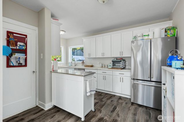 6217 S Puget Sound Avenue, Tacoma, WA 98409