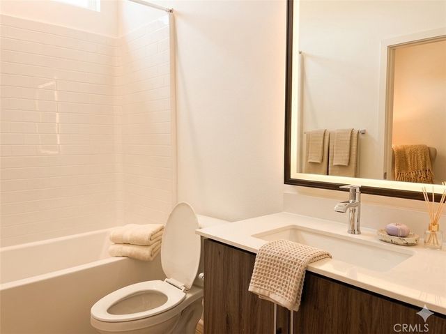 211 Baluster, Irvine, CA 92618