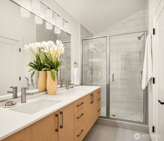 1453 22nd Avenue, Seattle, WA 98122