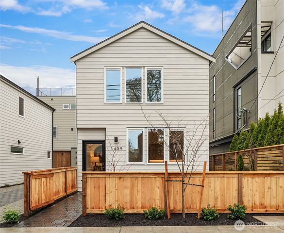 1453 22nd Avenue, Seattle, WA 98122