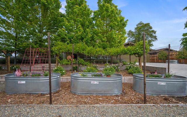 3776 FAIR HILL Rd, Fair Oaks, CA 95628