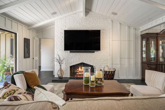 3776 FAIR HILL Rd, Fair Oaks, CA 95628