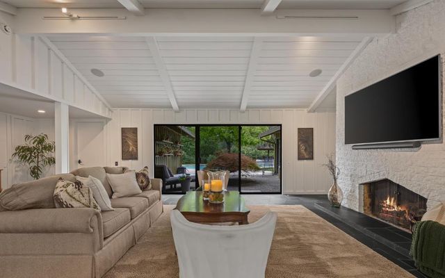 3776 FAIR HILL Rd, Fair Oaks, CA 95628