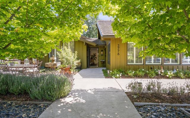 3776 FAIR HILL Rd, Fair Oaks, CA 95628