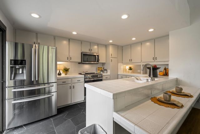3776 FAIR HILL Rd, Fair Oaks, CA 95628