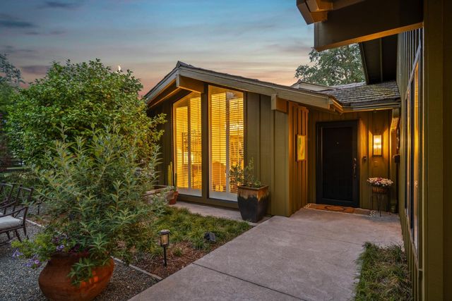 3776 FAIR HILL Rd, Fair Oaks, CA 95628