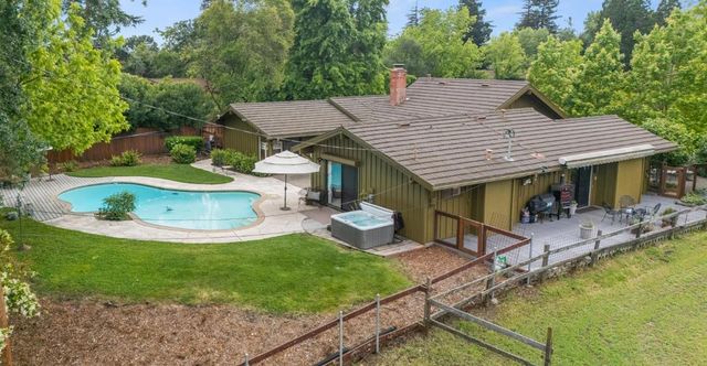 3776 FAIR HILL Rd, Fair Oaks, CA 95628