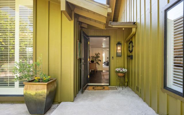 3776 FAIR HILL Rd, Fair Oaks, CA 95628
