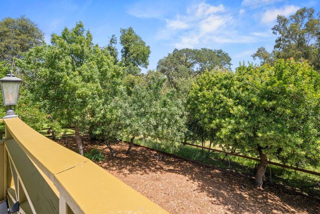3776 FAIR HILL Rd, Fair Oaks, CA 95628