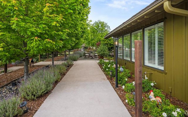 3776 FAIR HILL Rd, Fair Oaks, CA 95628