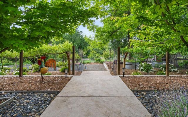 3776 FAIR HILL Rd, Fair Oaks, CA 95628