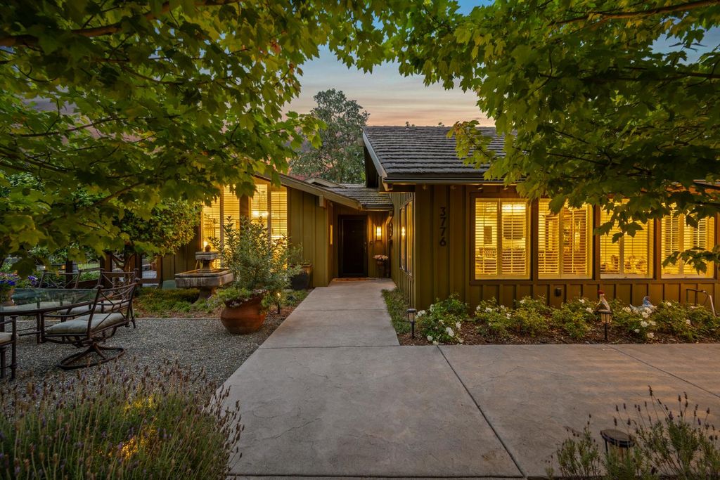 3776 FAIR HILL Rd, Fair Oaks, CA 95628