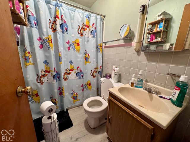 3299 Ashland Avenue, Indianapolis, IN 46226