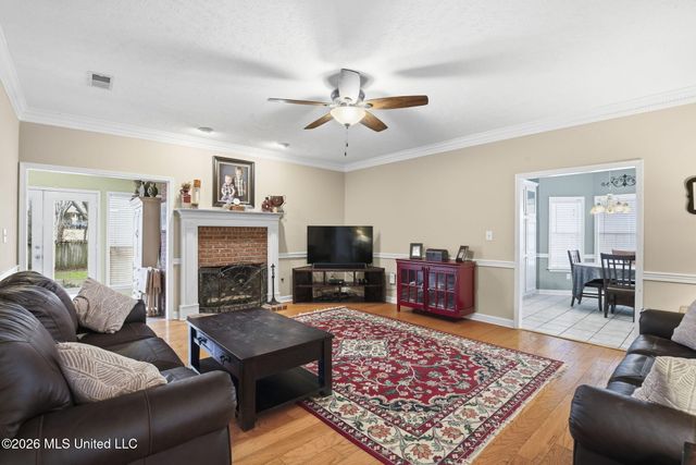 180 Woodlands Cove, Brandon, MS 39047