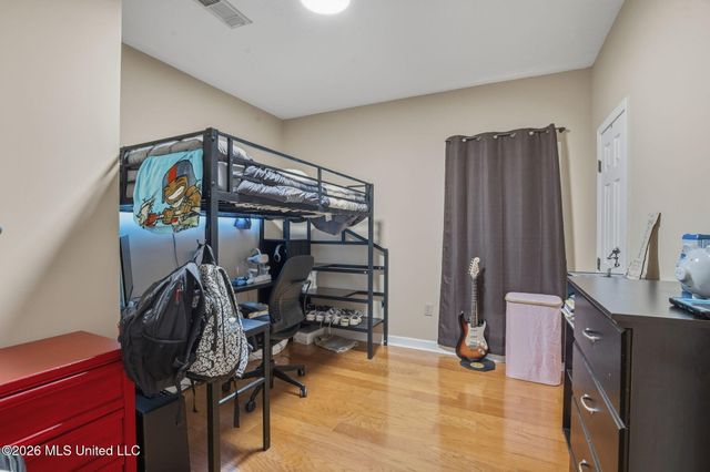 180 Woodlands Cove, Brandon, MS 39047