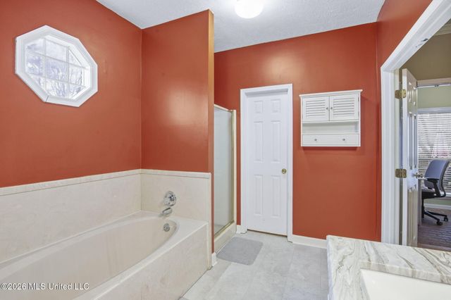 180 Woodlands Cove, Brandon, MS 39047