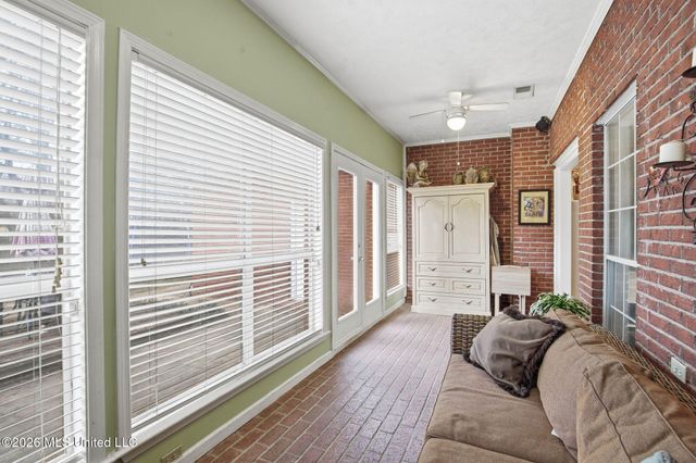 180 Woodlands Cove, Brandon, MS 39047