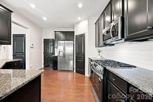 5842 Glassport Lane, Charlotte, NC 28210