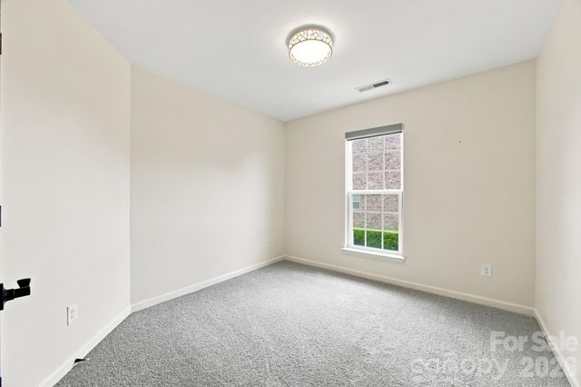 5842 Glassport Lane, Charlotte, NC 28210