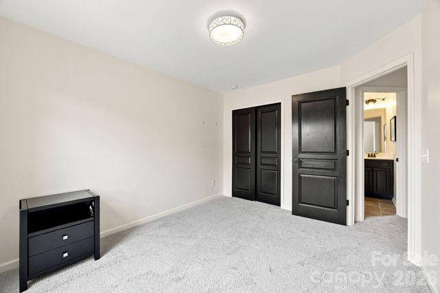 5842 Glassport Lane, Charlotte, NC 28210