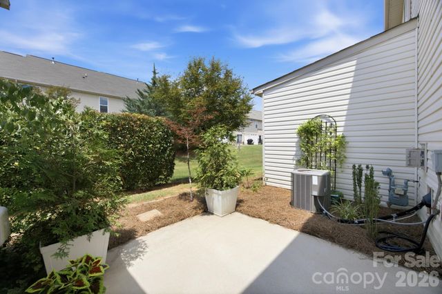 5842 Glassport Lane, Charlotte, NC 28210