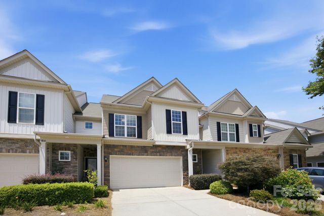 5842 Glassport Lane, Charlotte, NC 28210