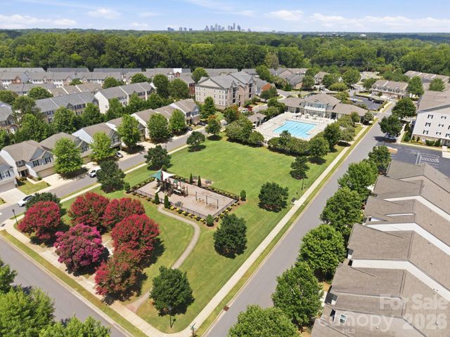 5842 Glassport Lane, Charlotte, NC 28210