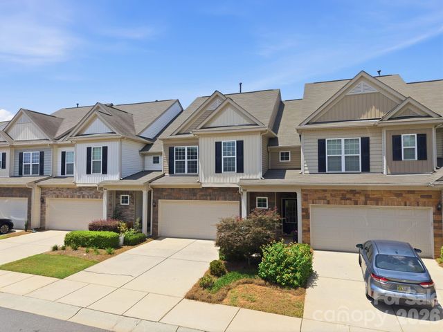 5842 Glassport Lane, Charlotte, NC 28210