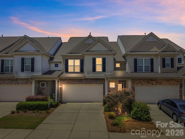 5842 Glassport Lane, Charlotte, NC 28210