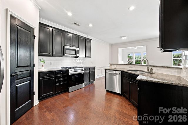 5842 Glassport Lane, Charlotte, NC 28210