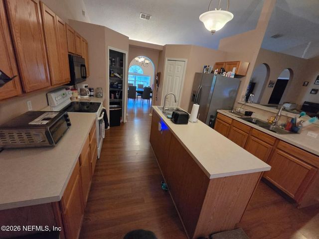 3196 SHADOW CREEK Road, Jacksonville, FL 32226