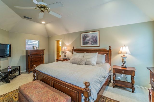 1006 Sandra Lane, Grand Prairie, TX 75052